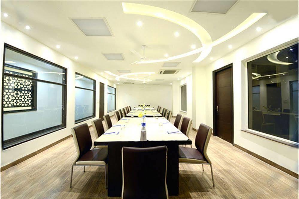 Hotel Madhushrie Agra  Exterior foto