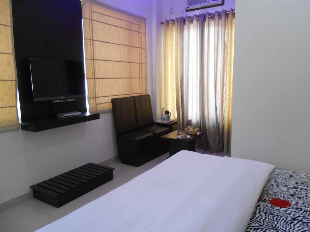 Hotel Madhushrie Agra  Exterior foto