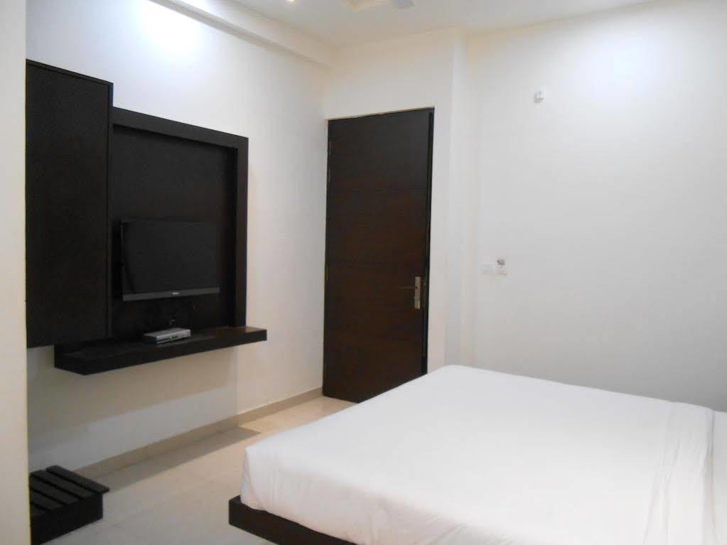 Hotel Madhushrie Agra  Exterior foto